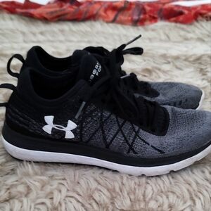Under Armour Sneakers